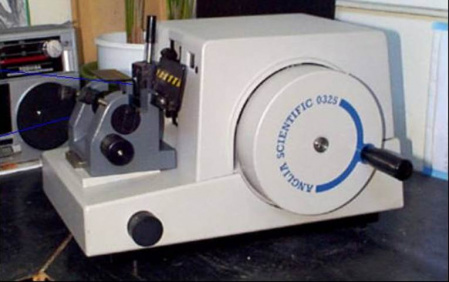 microtome anglias.jpg